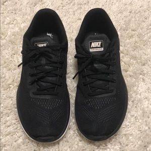 Black Nike Sneakers